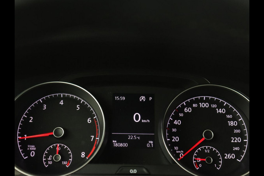 Volkswagen Golf 1.0 TSI Comfortline | Automaat | Stoelverwarming | Carplay | Camera | Trekhaak | Navigatie | Adaptive cruise | Climate control
