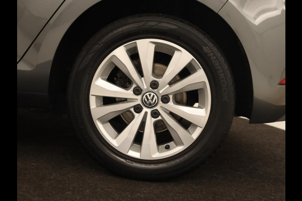 Volkswagen Golf 1.0 TSI Comfortline | Automaat | Stoelverwarming | Carplay | Camera | Trekhaak | Navigatie | Adaptive cruise | Climate control