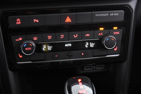 Volkswagen T-Cross 1.0 TSI Life DSG *1ste Eigenaar*Navigatie*Stoelverwarming*