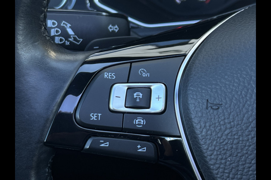 Volkswagen T-Roc 1.5 TSI Sport | Navi | Pano | Dodehoek | ACC | LED