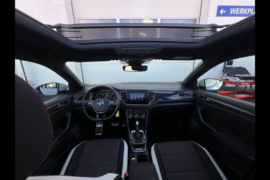 Volkswagen T-Roc 1.5 TSI Sport | Navi | Pano | Dodehoek | ACC | LED