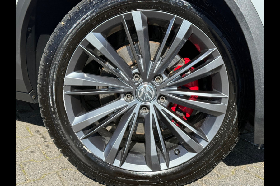 Volkswagen T-Roc 1.5 TSI Sport | Navi | Pano | Dodehoek | ACC | LED