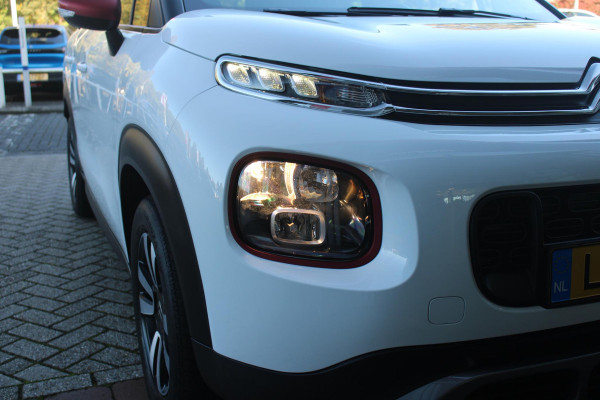 Citroën C3 Aircross 1.2 110PK C-SERIES | NAVIGATIE | APPLE CARPLAY/ANDROID AUTO | LICHTMETALEN VELGEN | CRUISE CONTROL | DAB+ RADIO | CLIMATE CONTROL | PARKEER SENSOREN ACHTER | ZWART DAK |