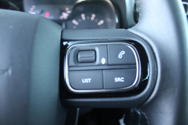Citroën C3 Aircross 1.2 110PK C-SERIES | NAVIGATIE | APPLE CARPLAY/ANDROID AUTO | LICHTMETALEN VELGEN | CRUISE CONTROL | DAB+ RADIO | CLIMATE CONTROL | PARKEER SENSOREN ACHTER | ZWART DAK |