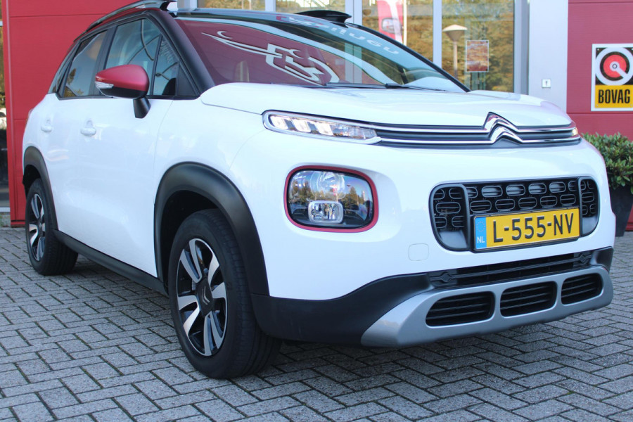 Citroën C3 Aircross 1.2 110PK C-SERIES | NAVIGATIE | APPLE CARPLAY/ANDROID AUTO | LICHTMETALEN VELGEN | CRUISE CONTROL | DAB+ RADIO | CLIMATE CONTROL | PARKEER SENSOREN ACHTER | ZWART DAK |