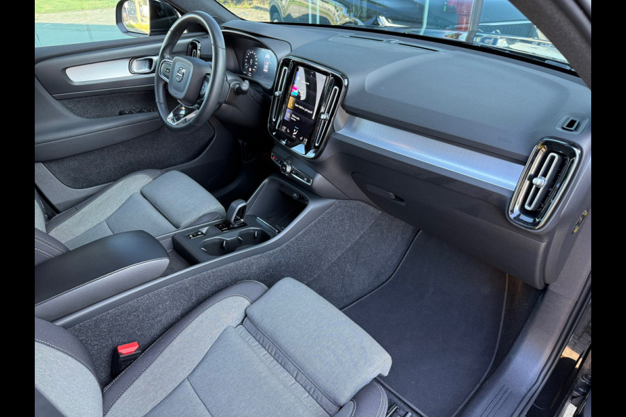 Volvo XC40 1.5 T4 Recharge Inscription Expression - Automaat - Parkeerhulp - Navi - Climate