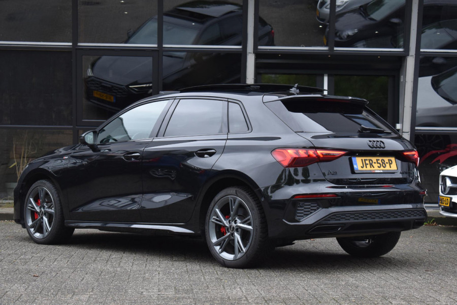 Audi A3 Sportback 45 TFSI e S Line Pano Lane ACC Camera Matrix