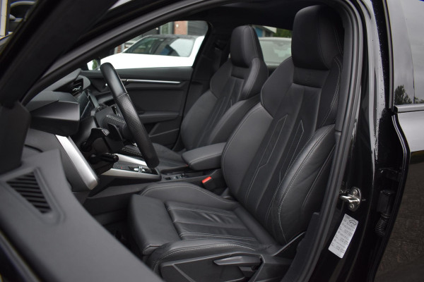 Audi A3 Sportback 45 TFSI e S Line Pano Lane ACC Camera Matrix