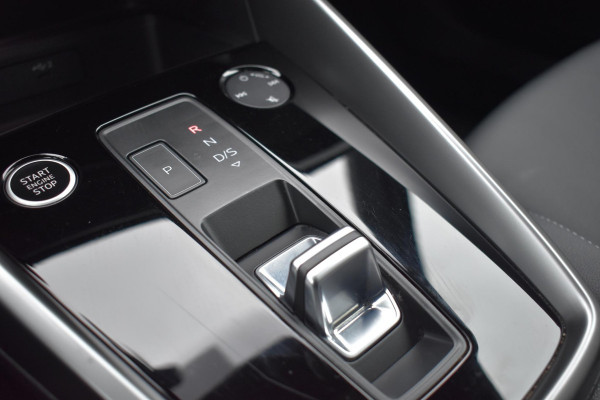 Audi A3 Sportback 45 TFSI e S Line Pano Lane ACC Camera Matrix