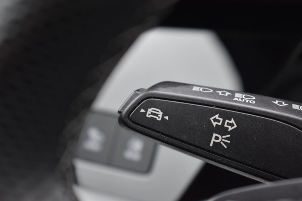 Audi A3 Sportback 45 TFSI e S Line Pano Lane ACC Camera Matrix