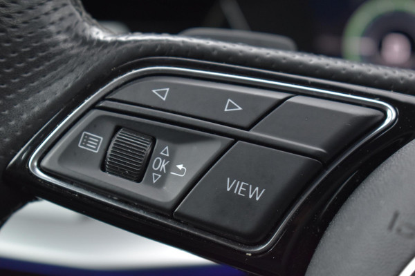 Audi A3 Sportback 45 TFSI e S Line Pano Lane ACC Camera Matrix