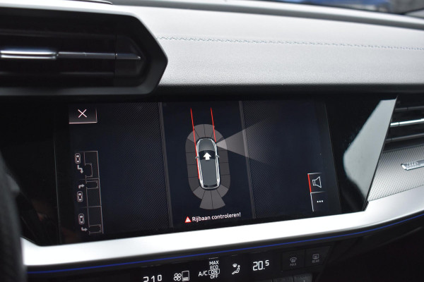 Audi A3 Sportback 45 TFSI e S Line Pano Lane ACC Camera Matrix
