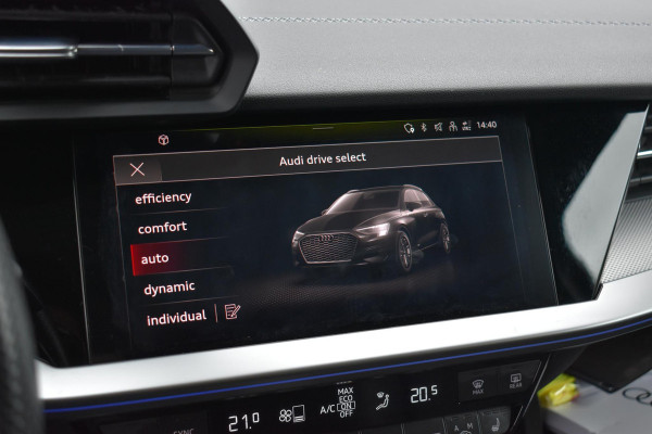 Audi A3 Sportback 45 TFSI e S Line Pano Lane ACC Camera Matrix