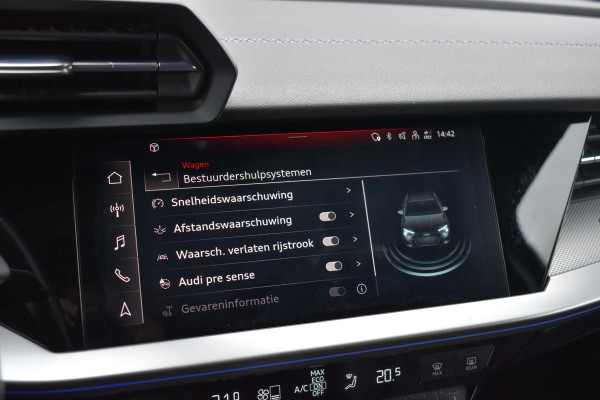 Audi A3 Sportback 45 TFSI e S Line Pano Lane ACC Camera Matrix