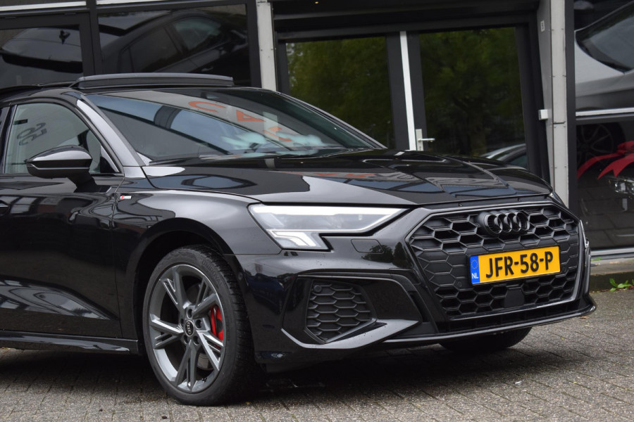 Audi A3 Sportback 45 TFSI e S Line Pano Lane ACC Camera Matrix