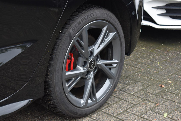 Audi A3 Sportback 45 TFSI e S Line Pano Lane ACC Camera Matrix