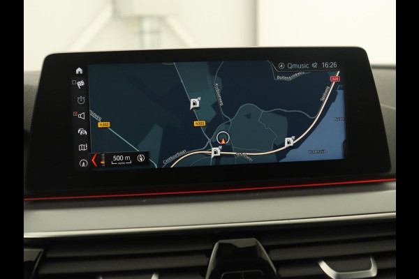 BMW 5 Serie 520i High Executive | Panoramadak | Trekhaak | Leder | Stoelverwarming | Camera | Head-Up | Navigatie | Full LED | Climate control