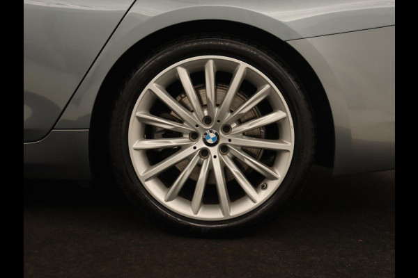 BMW 5 Serie 520i High Executive | Panoramadak | Trekhaak | Leder | Stoelverwarming | Camera | Head-Up | Navigatie | Full LED | Climate control