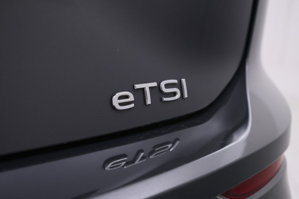 Volkswagen GOLF Variant 1.0 eTSI Life Business 110pk, Automaat, Apple carplay, Climate,