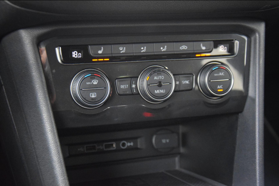 Volkswagen Tiguan Allspace 2.0 TDI Highline Business R PANORAMADAK/TREKHAAK/LEER PAKKET Volkswagen Tiguan Allspace 2.0 TDI Highline Business R PANORAMADAK/TREKHAAK/LEER PAKKET