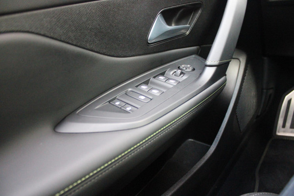 Peugeot 308 SW 1.2 130PK GT | 360° CAMERA | ELEKTRISCH BEDIENBARE ACHTERKLEP | FULL LED KOPLAMPEN | NAVIGATIE | DRAADLOZE APPLE CARPLAY/ANDROID AUTO | DRAADLOZE TELEFOONLADER | LICHTMETALEN VELGEN 18" "BLACK" | DODEHOEK DETECTIE | ADAPTIVE CRUISE CONTROL | KEYLESS ENTRY/START |