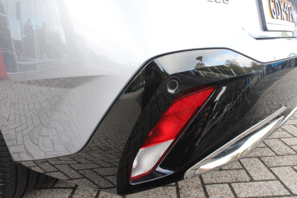 Peugeot 308 SW 1.2 130PK GT | 360° CAMERA | ELEKTRISCH BEDIENBARE ACHTERKLEP | FULL LED KOPLAMPEN | NAVIGATIE | DRAADLOZE APPLE CARPLAY/ANDROID AUTO | DRAADLOZE TELEFOONLADER | LICHTMETALEN VELGEN 18" "BLACK" | DODEHOEK DETECTIE | ADAPTIVE CRUISE CONTROL | KEYLESS ENTRY/START |
