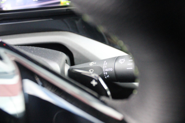 Peugeot 308 SW 1.2 130PK GT | 360° CAMERA | ELEKTRISCH BEDIENBARE ACHTERKLEP | FULL LED KOPLAMPEN | NAVIGATIE | DRAADLOZE APPLE CARPLAY/ANDROID AUTO | DRAADLOZE TELEFOONLADER | LICHTMETALEN VELGEN 18" "BLACK" | DODEHOEK DETECTIE | ADAPTIVE CRUISE CONTROL | KEYLESS ENTRY/START |