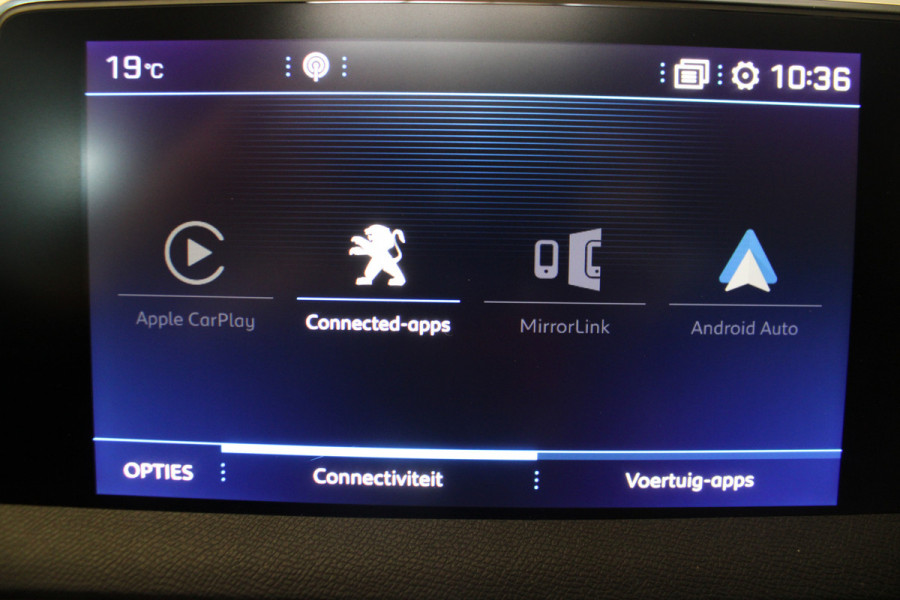 Peugeot 3008 1.2 PureTech Allure / PANO