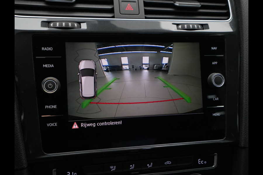 Volkswagen e-Golf 136pk E-DITION Navigatie Camera Acc Pdc Led 126