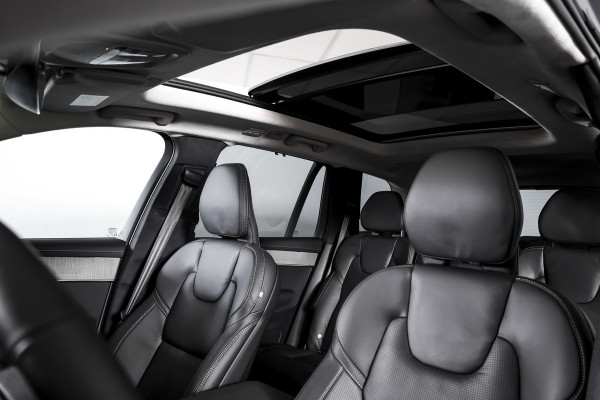 Volvo XC90 2.0 T8 Plug-in hybrid AWD Ultra Dark | Leder Pakket | S/K-Panodak | Luchtvering | Bowers & Wilkins | Elek. Stoel-+massage+verwarming & Ventilatie | Head-Up | Adapt. Cruise |  360 Camera | Google +App. Connect | 22" Diamond 8064