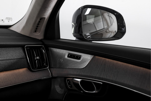 Volvo XC90 2.0 T8 Plug-in hybrid AWD Ultra Dark | Leder Pakket | S/K-Panodak | Luchtvering | Bowers & Wilkins | Elek. Stoel-+massage+verwarming & Ventilatie | Head-Up | Adapt. Cruise |  360 Camera | Google +App. Connect | 22" Diamond 8064