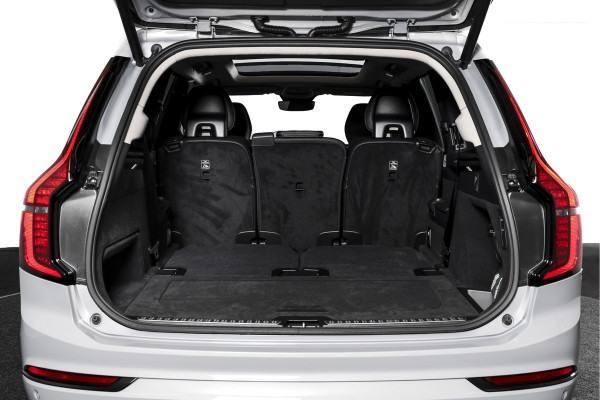 Volvo XC90 2.0 T8 Plug-in hybrid AWD Ultra Dark | Leder Pakket | S/K-Panodak | Luchtvering | Bowers & Wilkins | Elek. Stoel-+massage+verwarming & Ventilatie | Head-Up | Adapt. Cruise |  360 Camera | Google +App. Connect | 22" Diamond 6002