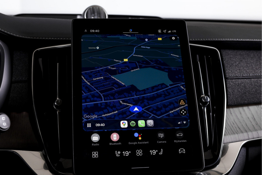Volvo XC90 2.0 T8 Plug-in hybrid AWD Ultra Dark | Leder Pakket | S/K-Panodak | Luchtvering | Bowers & Wilkins | Elek. Stoel-+massage+verwarming & Ventilatie | Head-Up | Adapt. Cruise |  360 Camera | Google +App. Connect | 22" Diamond 7879