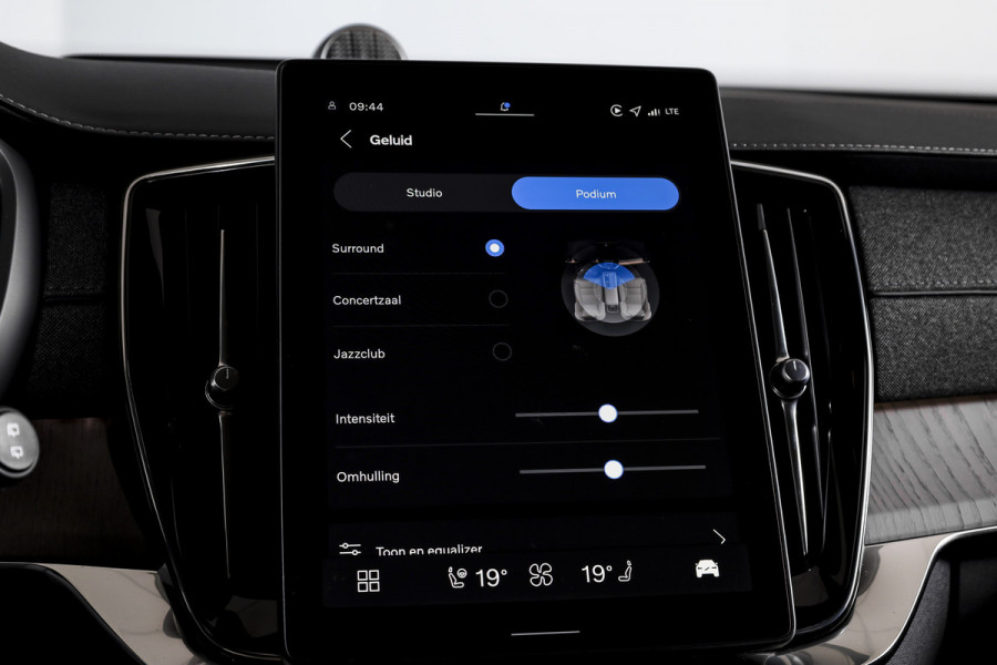 Volvo XC90 2.0 T8 Plug-in hybrid AWD Ultra Dark | Leder Pakket | S/K-Panodak | Luchtvering | Bowers & Wilkins | Elek. Stoel-+massage+verwarming & Ventilatie | Head-Up | Adapt. Cruise |  360 Camera | Google +App. Connect | 22" Diamond 7879
