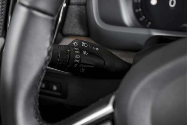 Volvo XC90 2.0 T8 Plug-in hybrid AWD Ultra Dark | Leder Pakket | S/K-Panodak | Luchtvering | Bowers & Wilkins | Elek. Stoel-+massage+verwarming & Ventilatie | Head-Up | Adapt. Cruise |  360 Camera | Google +App. Connect | 22" Diamond 7879