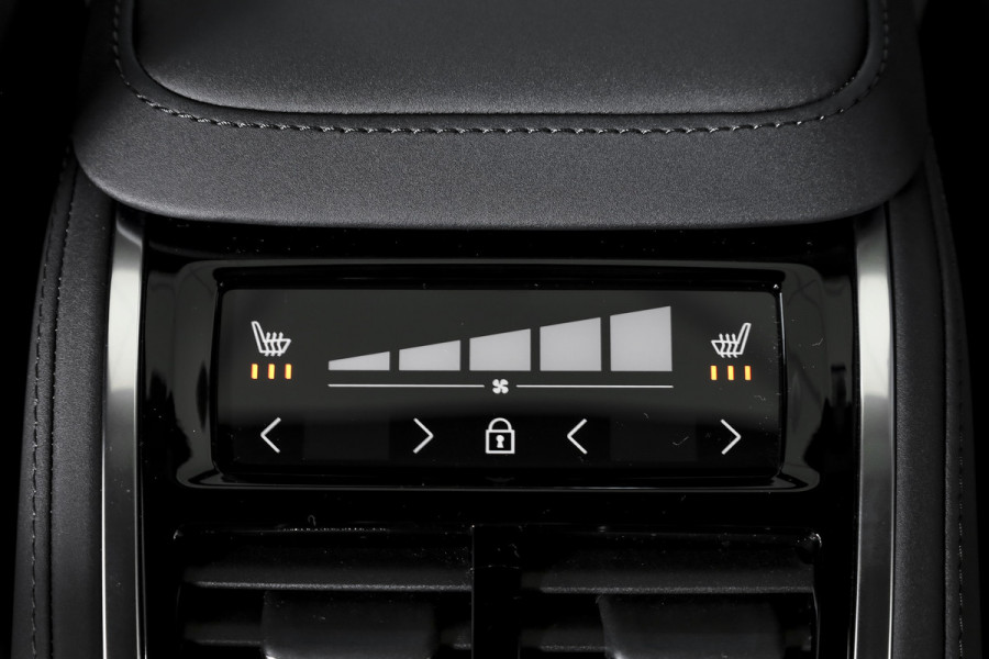 Volvo XC90 2.0 T8 Plug-in hybrid AWD Ultra Dark | Leder Pakket | S/K-Panodak | Luchtvering | Bowers & Wilkins | Elek. Stoel-+massage+verwarming & Ventilatie | Head-Up | Adapt. Cruise |  360 Camera | Google +App. Connect | 22" Diamond 7879