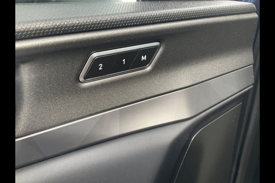 Lynk & Co 01 1.5 262pk Plug-in Zwarte hemel 360° Carplay Hybride PHEV