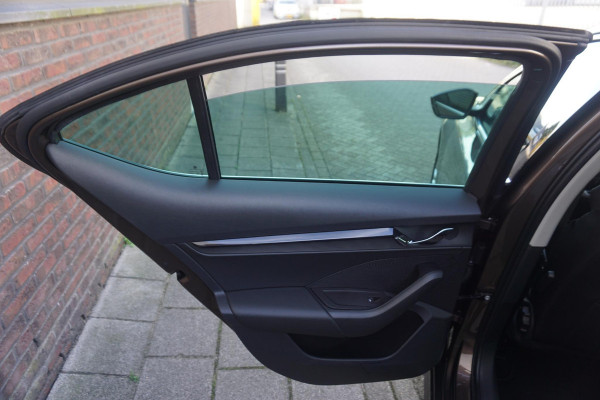 Škoda Octavia 1.0 TSI Business Edition|Digitaal-Dashboard |Chrome pakket.