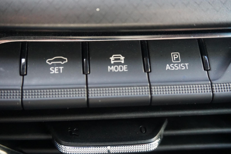 Škoda Octavia 1.0 TSI Business Edition|Digitaal-Dashboard |Chrome pakket.