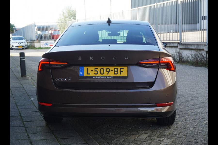 Škoda Octavia 1.0 TSI Business Edition|Digitaal-Dashboard |Chrome pakket.