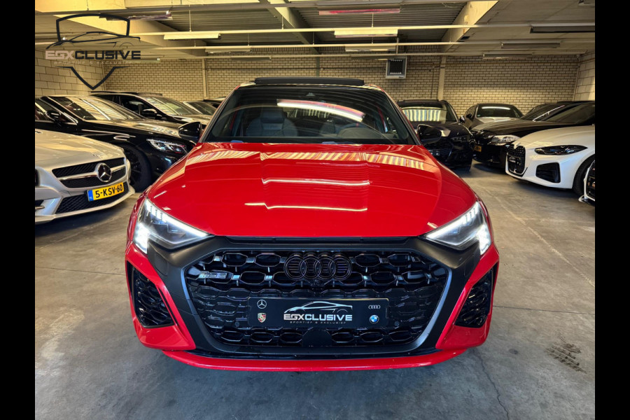 Audi RS3 Sportback 2.5 TFSI Quattro RS ZETELS | PANO | ACC | LANE | ELEKTRISCHE STOELEN