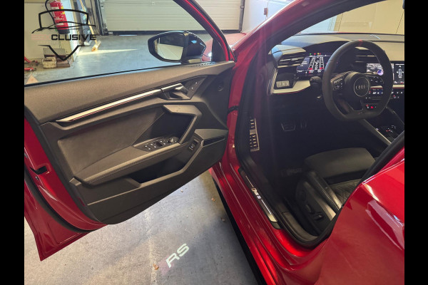 Audi RS3 Sportback 2.5 TFSI Quattro RS ZETELS | PANO | ACC | LANE | ELEKTRISCHE STOELEN