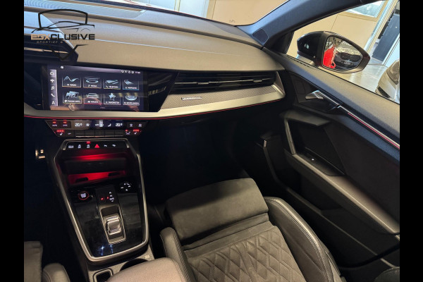 Audi RS3 Sportback 2.5 TFSI Quattro RS ZETELS | PANO | ACC | LANE | ELEKTRISCHE STOELEN