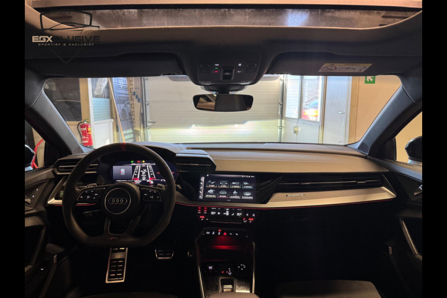 Audi RS3 Sportback 2.5 TFSI Quattro RS ZETELS | PANO | ACC | LANE | ELEKTRISCHE STOELEN