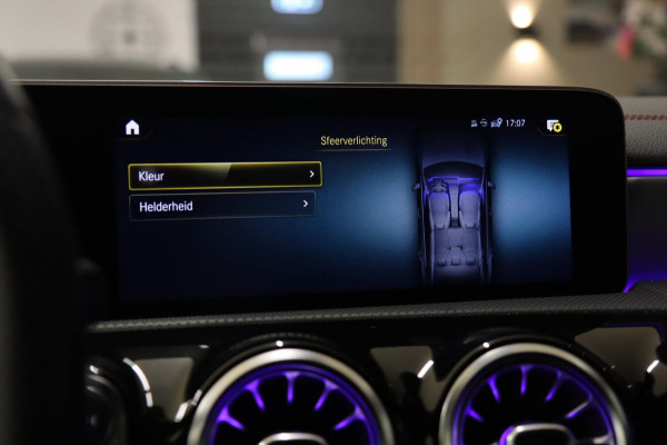 Mercedes-Benz CLA-Klasse 250 AMG PANO/BUR/CARPLAY/CAM/KEYLES/VOL