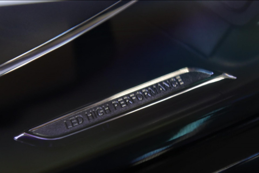 Mercedes-Benz CLA-Klasse 250 AMG PANO/BUR/CARPLAY/CAM/KEYLES/VOL
