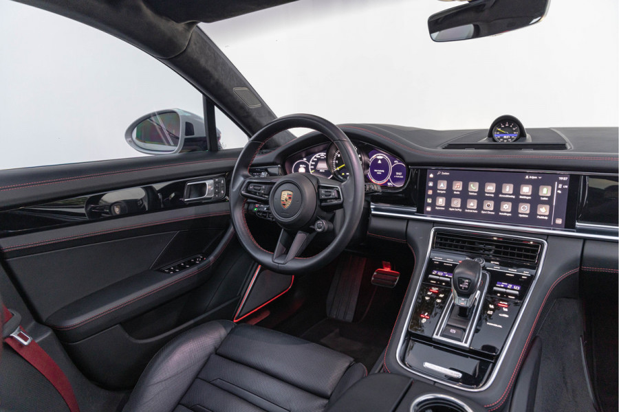 Porsche Panamera Sport Turismo 4.0 Turbo S E-Hybrid 700pk Keramisch Burmester 4-wielsturing