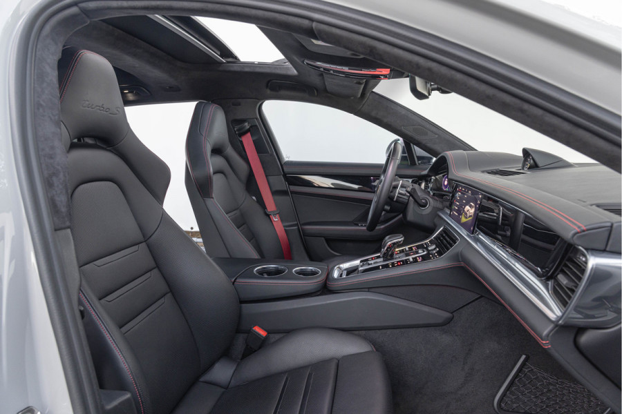 Porsche Panamera Sport Turismo 4.0 Turbo S E-Hybrid 700pk Keramisch Burmester 4-wielsturing