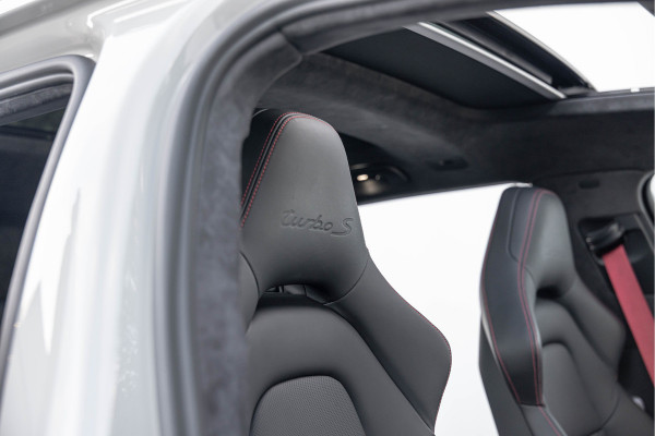 Porsche Panamera Sport Turismo 4.0 Turbo S E-Hybrid 700pk Keramisch Burmester 4-wielsturing