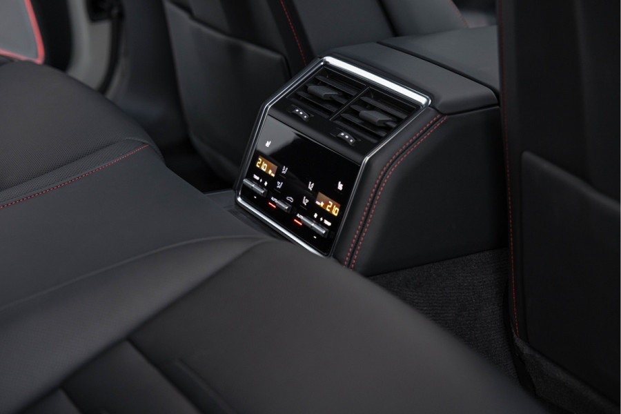 Porsche Panamera Sport Turismo 4.0 Turbo S E-Hybrid 700pk Keramisch Burmester 4-wielsturing